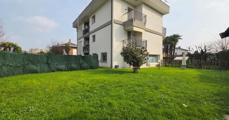 Servigo Via Giacomo Matteotti Trilo Appartamento con giardino vendita 5